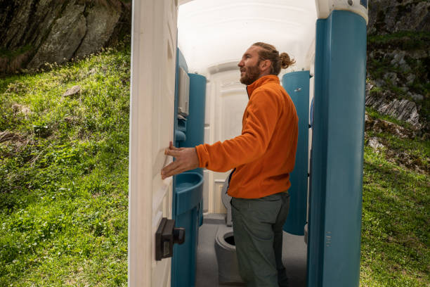 Best Portable toilet rental cost  in Council Bluffs, IA